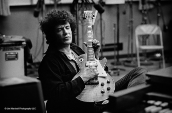 Mike Bloomfield (28.07.1943 – 15.02.1981): το λευκό αγόρι που αγάπησε τα blues όσο κανένας...