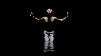 TSO: «Για τους underground είμαι pop και για τους pop είμαι underground...»