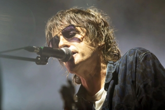 Spiritualized: drifting on vinyl (στο πικάπ, λίγο πριν το Λυκαβηττό)