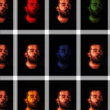 Ο Θάνος Σαρίγγελος και η «Σταγόνα03»: Εκεί όπου ο ήχος γράφει πριν από τον λόγο...