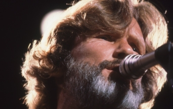 Οι στίχοι που ο Kris Kristofferson ζήτησε να χαραχθούν στην ταφόπλακα του...