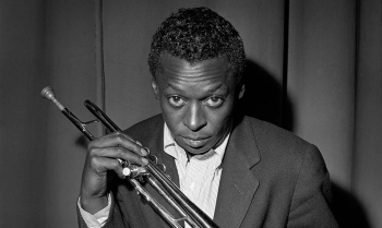 Miles Davis: «Έχω αλλάξει την ιστορία της μουσικής πέντε ή έξι φορές...»