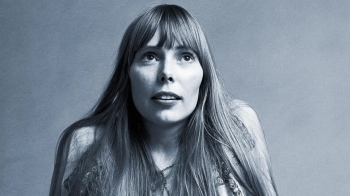 To «Blue», μια κατάθεση ψυχής από την Joni Mitchell...