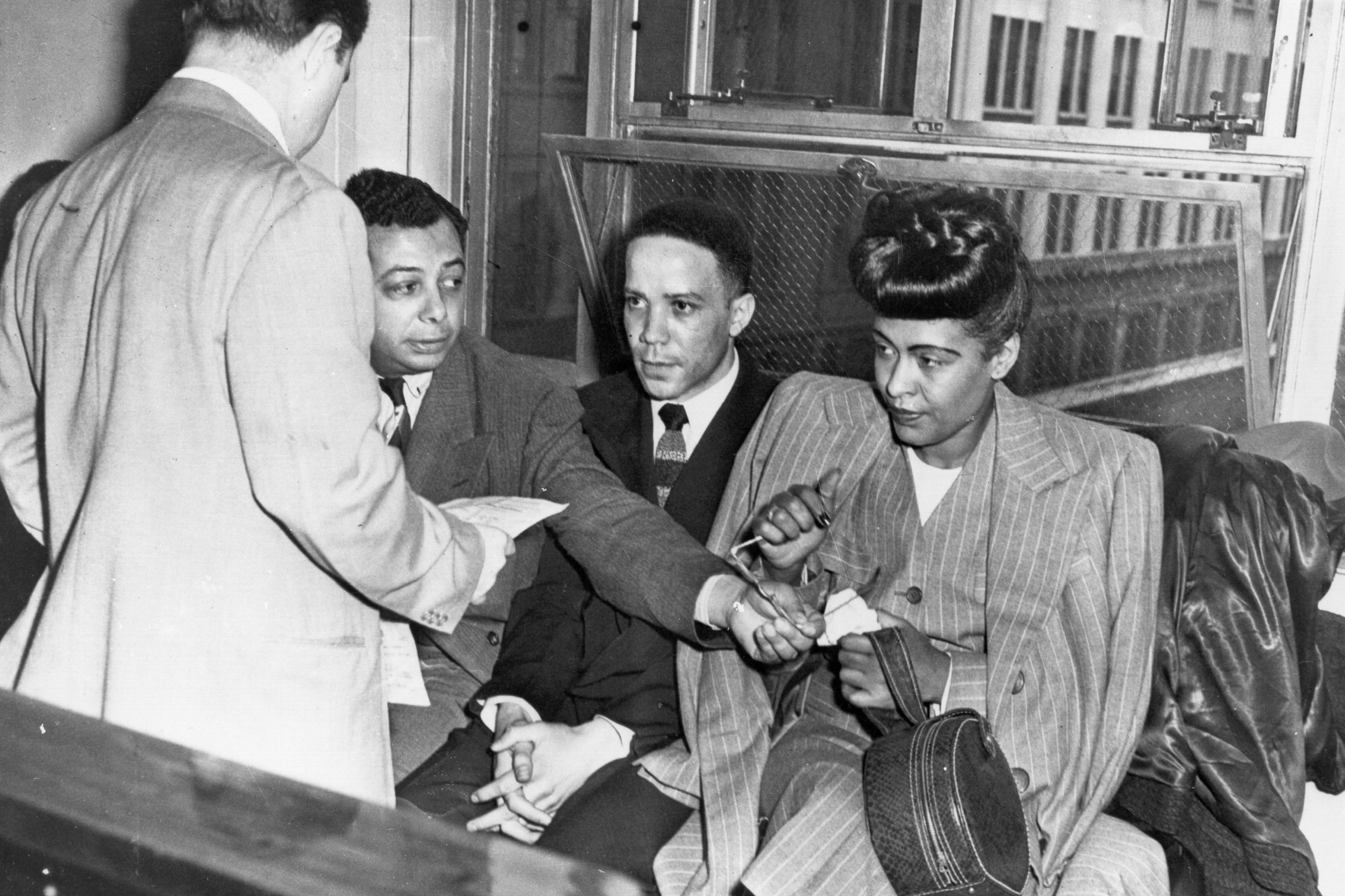 H Billie Holiday στο δικαστήριο (1947)